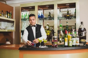 8EGrbBSi hospitality and management new 300x200