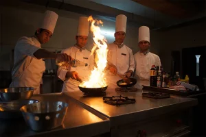 QmmWOEry hospitality and management new 300x200